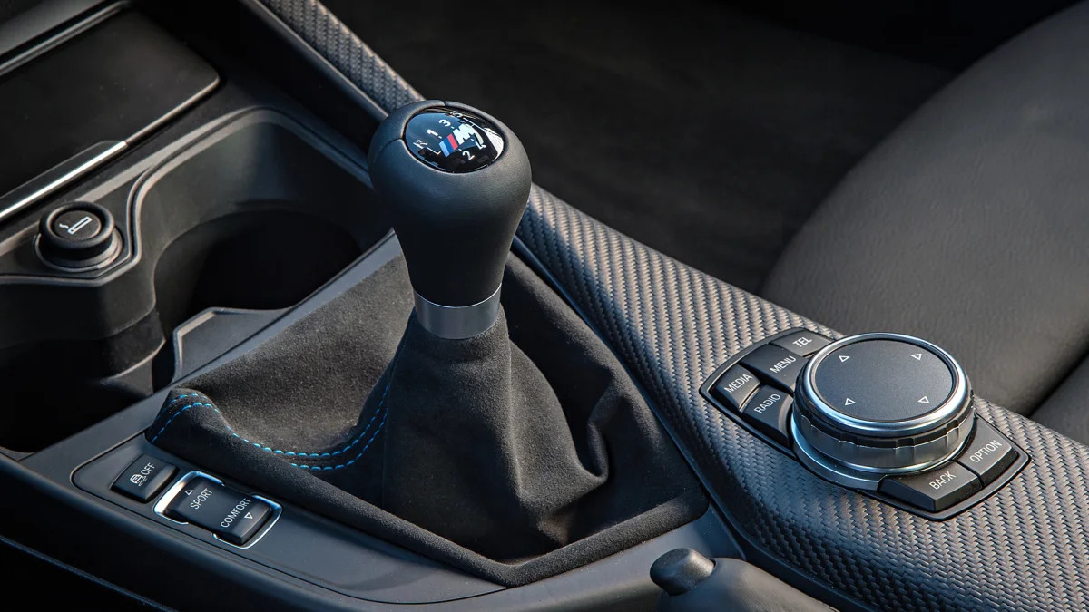 2016 BMW M2 shifter