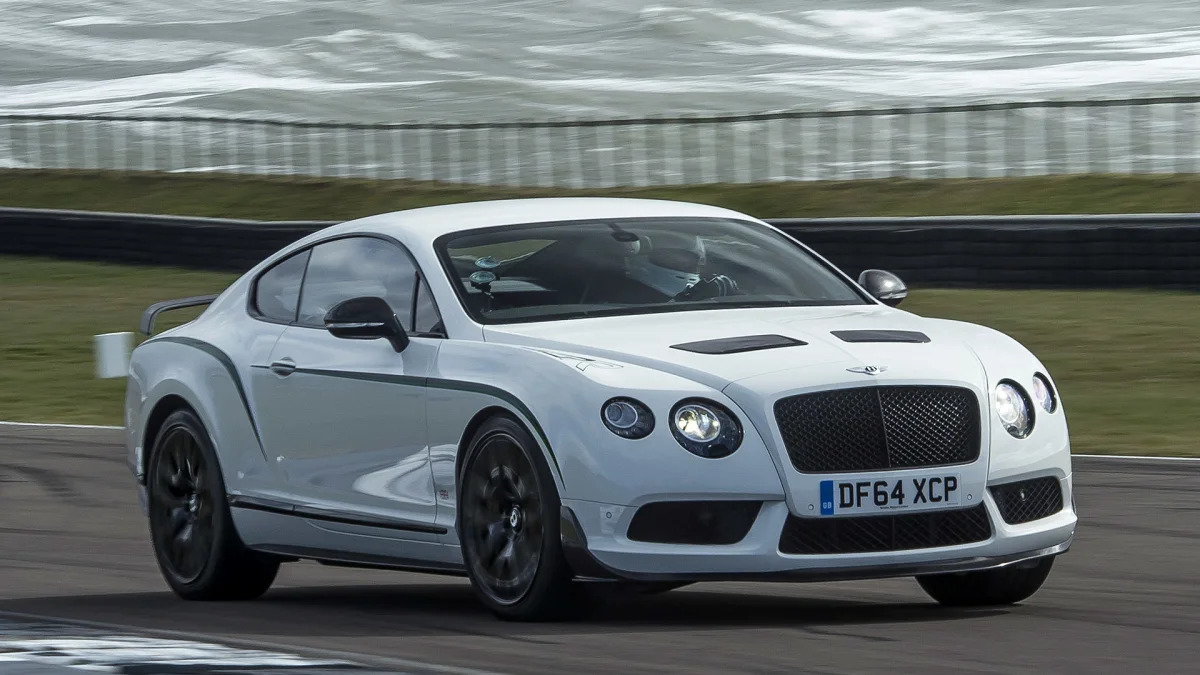 2015 Bentley Continental GT3-R on track