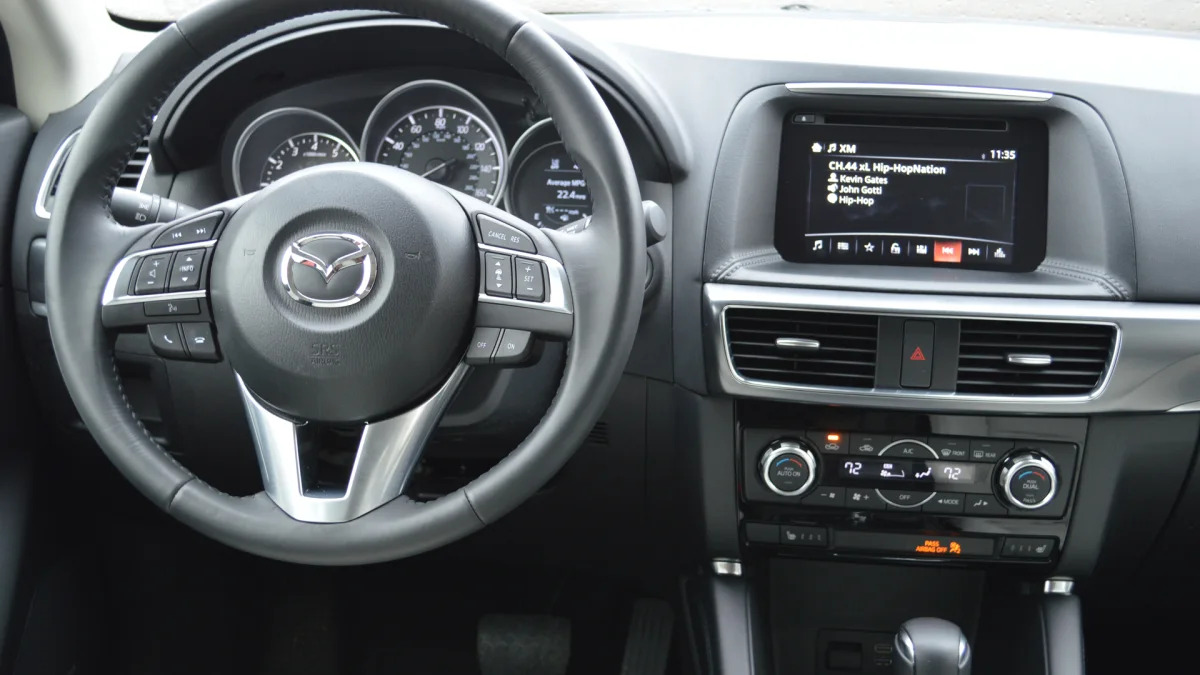 2016 Mazda CX-5 interior steeringwheel instrments 