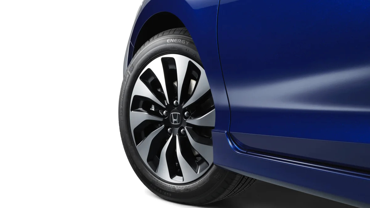 2017 honda accord hybrid wheel