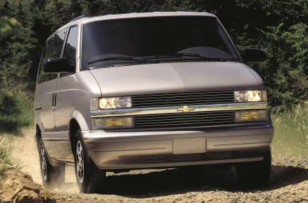 2003 Chevrolet Astro LT All-Wheel Drive Passenger Van