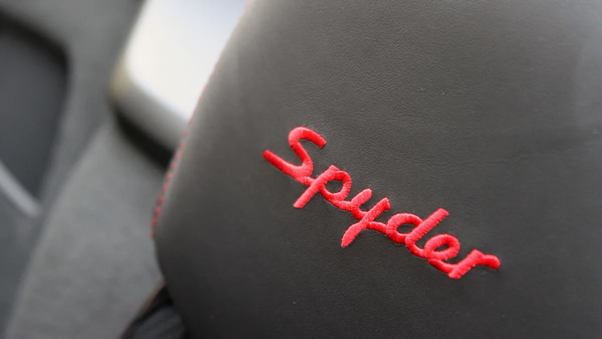 2016 Porsche Boxster Spyder seat detail