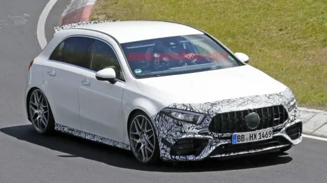 <h6><u>2020 Mercedes-AMG A 45 spied without giant rear wing</u></h6>