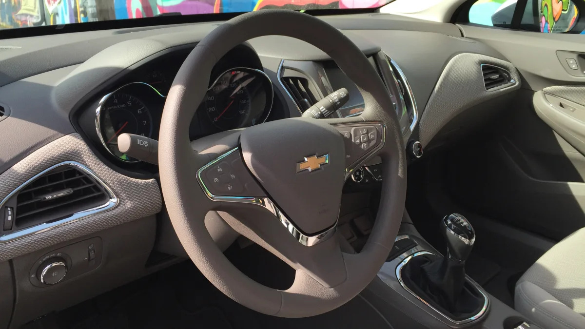 2017 Chevrolet Cruze hatchback interior 2