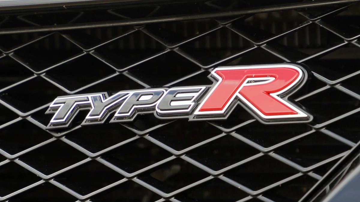 2015 Honda Civic Type R badge