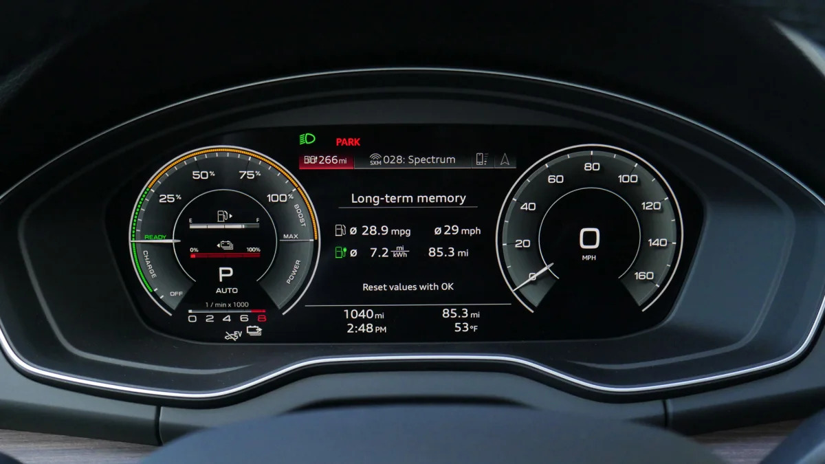 2021 Audi Q5 virtual cockpit trip gauge view