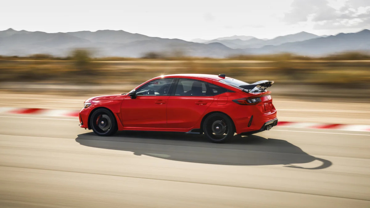2023 Honda Civic Type R action profile red