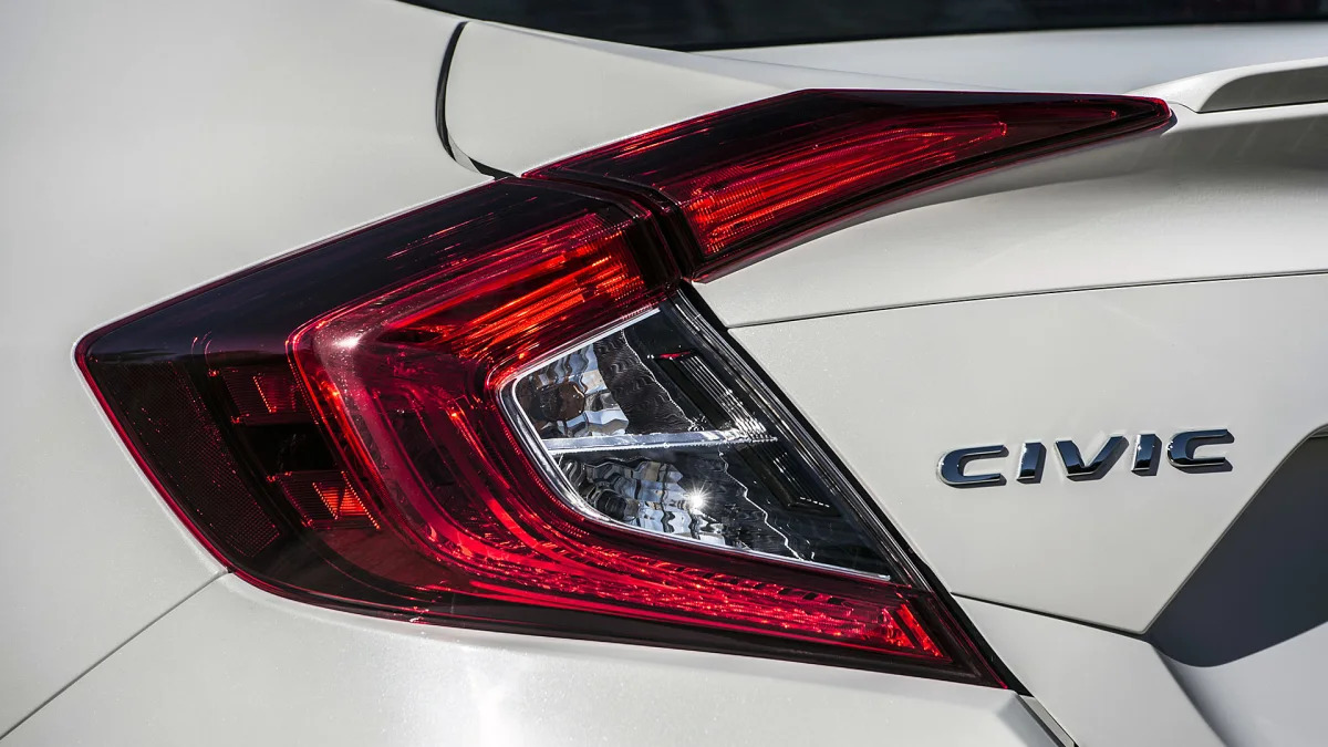 2016 Honda Civic taillight