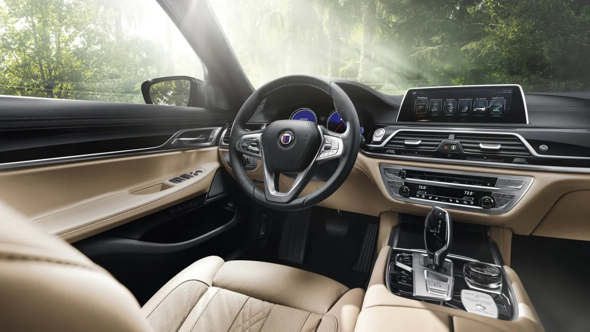 2017 BMW Alpina B7 xDrive interior