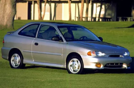1999 Hyundai Accent GS 2dr Hatchback
