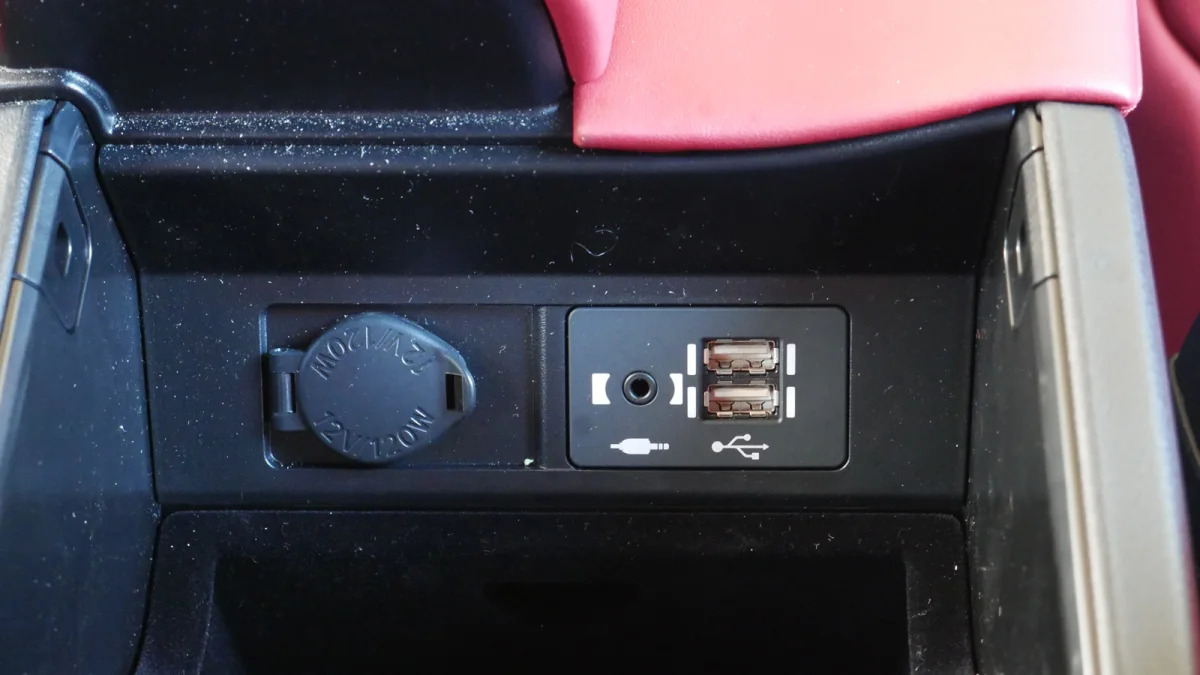 2020 Lexus RX USB media ports under center armrest