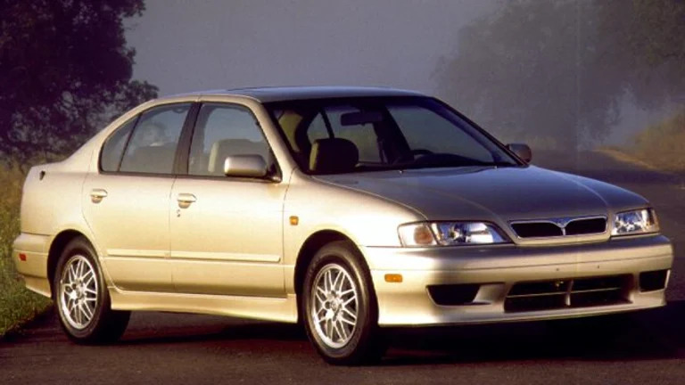 1999 INFINITI G20 Standard Model 4dr Sedan