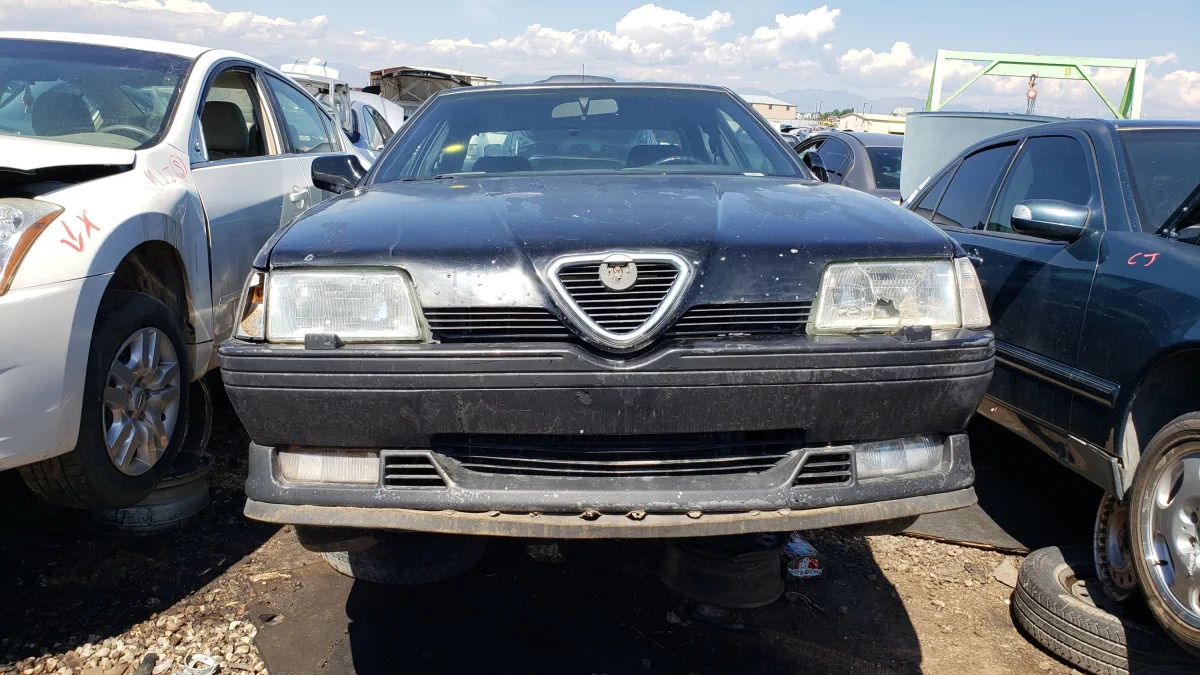 42 - 1992 Alfa Romeo 164 S in Colorado junkyard - photo by Murilee Martin