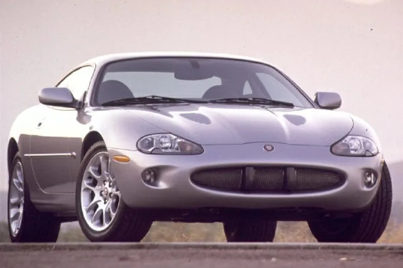 2000 XKR
