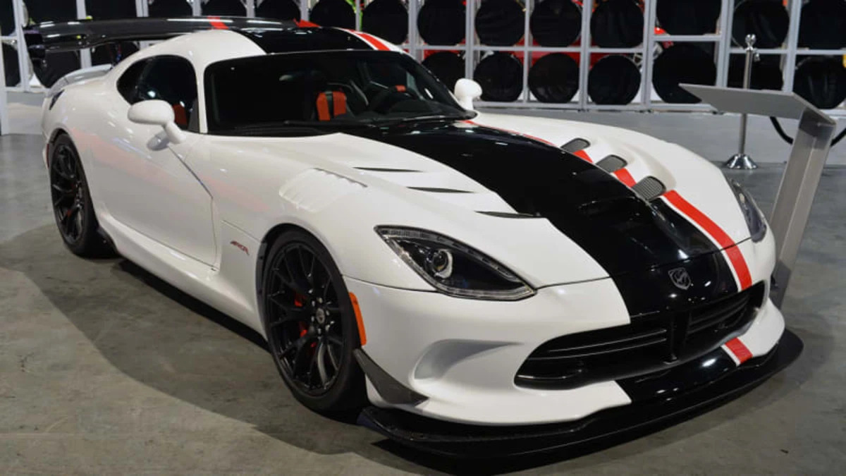 Dodge Viper ACR reportedly green lit [w/video]