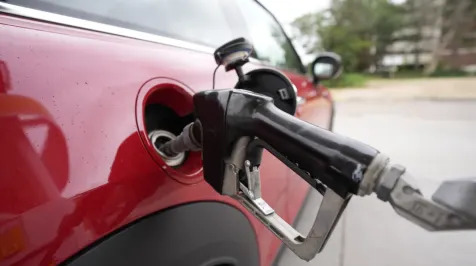 <h6><u>Gasoline prices soar to U.S. seasonal record</u></h6>