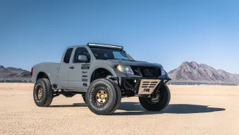 Nissan Frontier Desert Runner photos