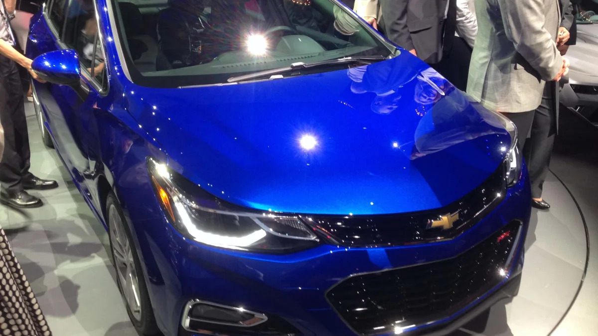 2016 chevy cruze front blue