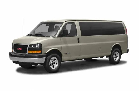 2004 GMC Savana Standard All-Wheel Drive G1500 Passenger Van