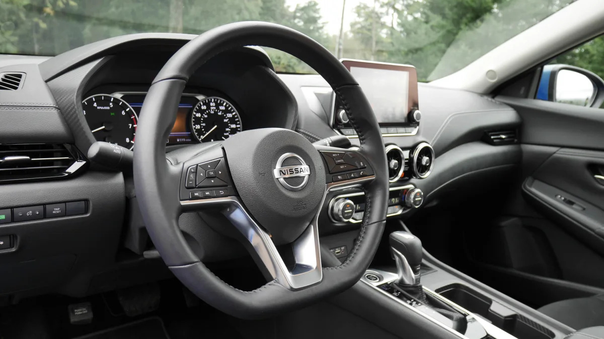 2020 Nissan Sentra steering wheel