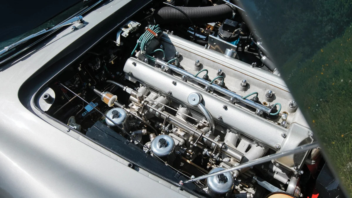1965 Aston Martin DB5 Shooting Brake engine
