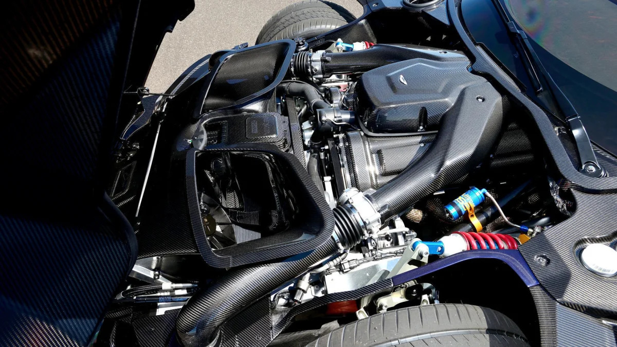 Aston Martin Vulcan Engine
