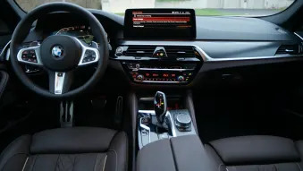 2021 BMW 540i xDrive interior