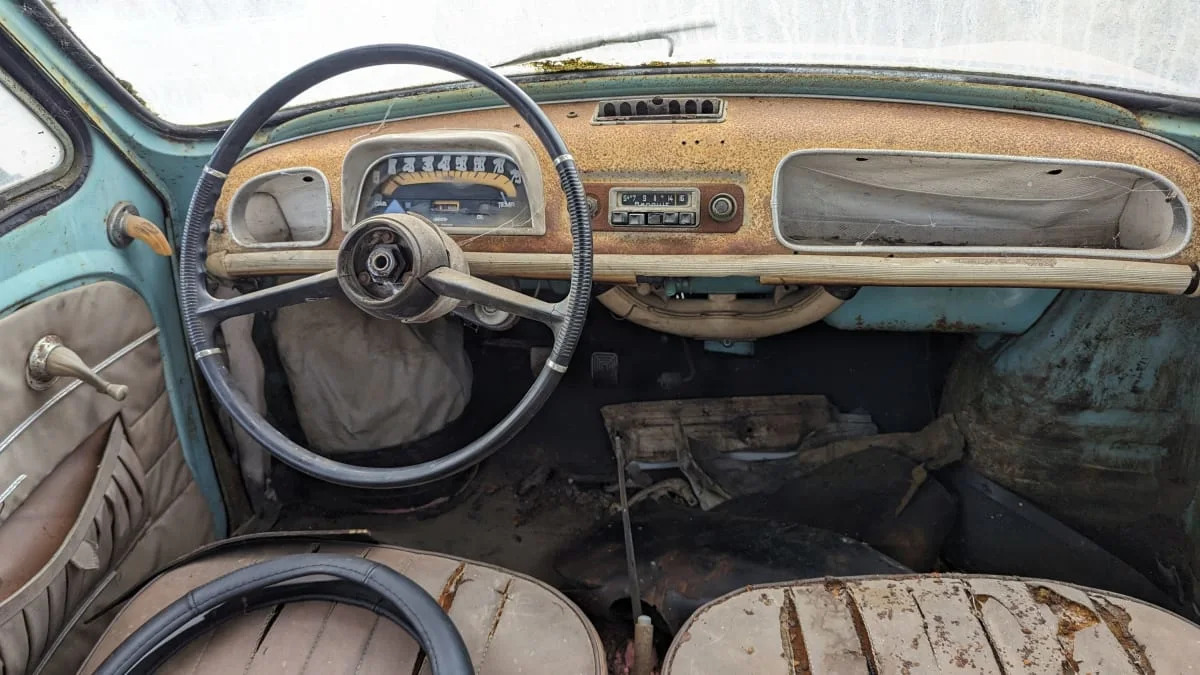 62 1960 Renault Dauphine in California junkyard photo by Murilee Martin