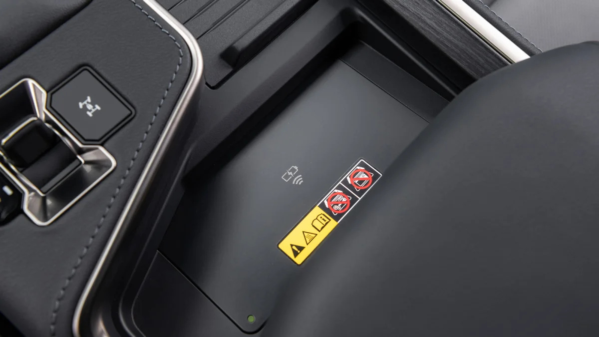 2024 Lexus GX 550 Premium+ wireless charger
