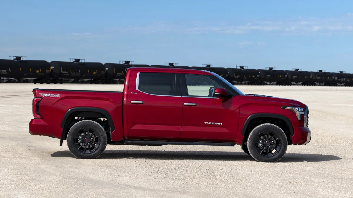 2022 Toyota Tundra Limited TRD Off-Road-14