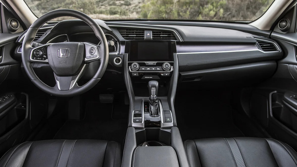 2016 Honda Civic interior