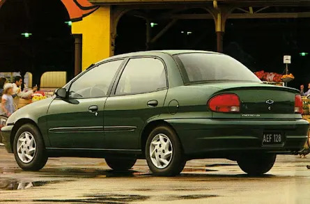 1999 Chevrolet Metro LSi 4dr Sedan