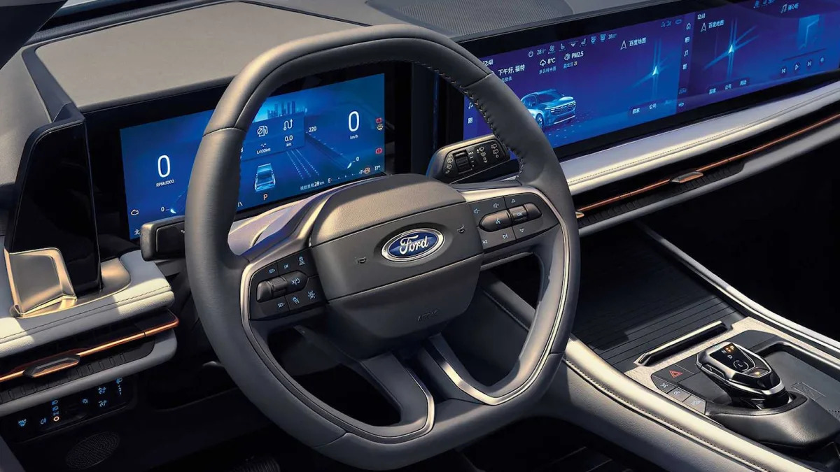 China-Market 2024 Ford Edge L