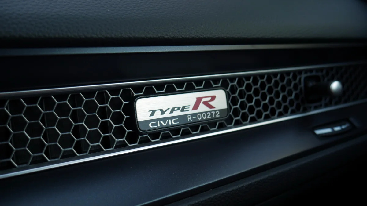 2023 Honda Civic Type R dash number badge
