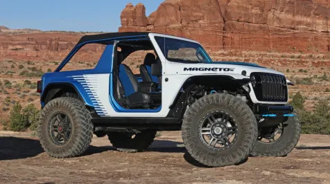 <h6><u>Jeep Magneto 2.0 Concept Drive | It's a manual EV! Cool?</u></h6>