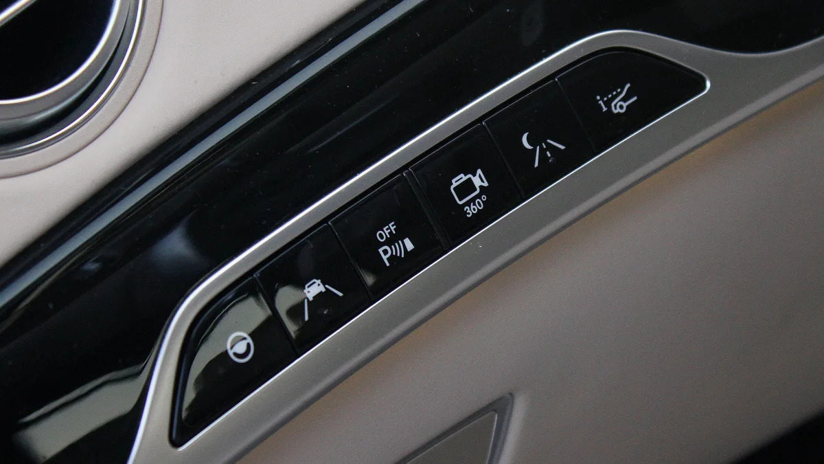 2016 Mercedes-Maybach S600 drive modes