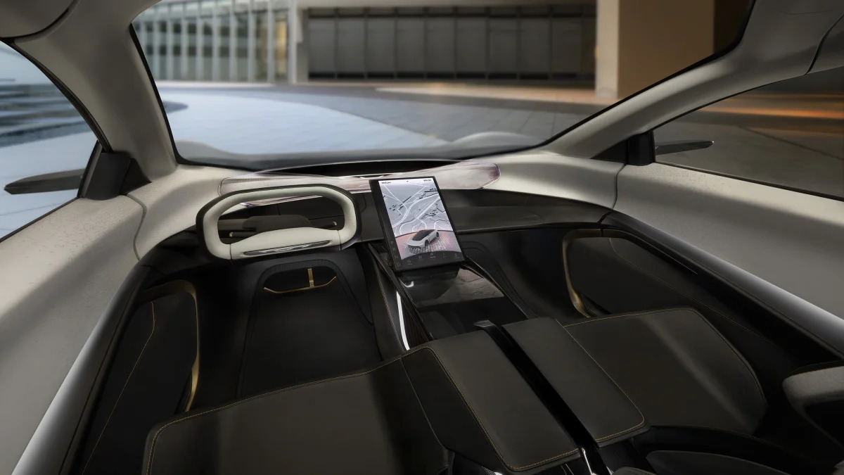 The Chrysler Halcyon Concept’s windshield extends out to the e