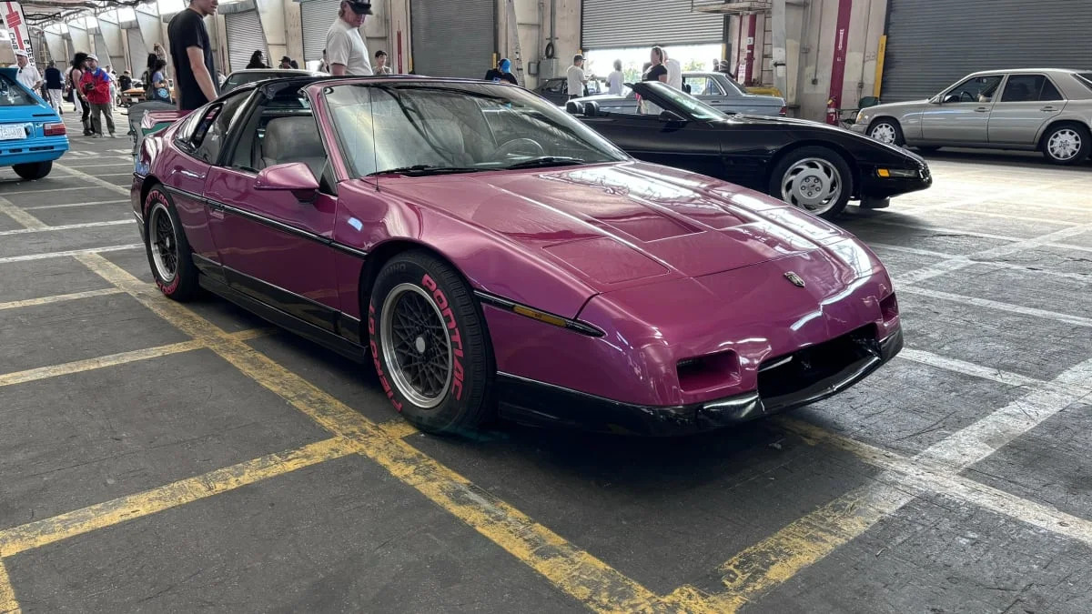Pontiac Fiero in pink.jpeg