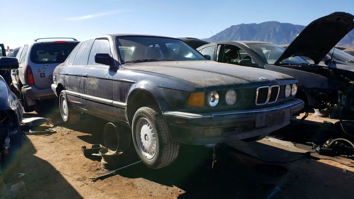99 - 1987 BMW 735i in Colorado junkyard - photo by Murilee Martin