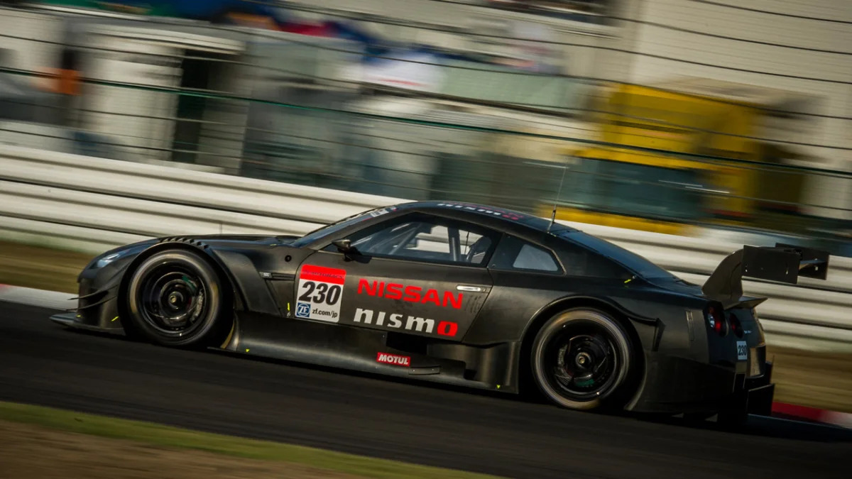2014_Nissan_GTR_NISMO_GT500_02