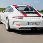 2016 Porsche 911R rear lead