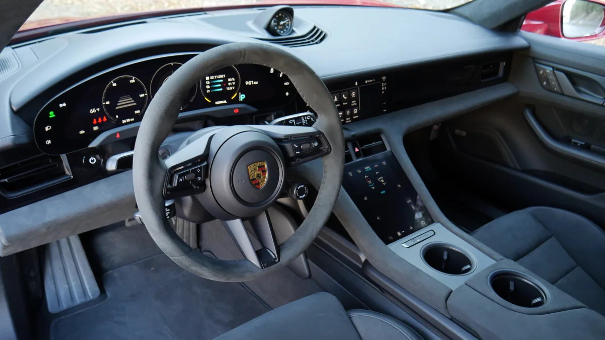 2022 Porsche Taycan GTS Sport Turismo interior