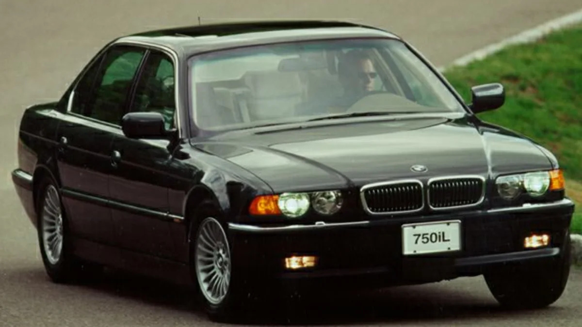 2000 BMW 750 