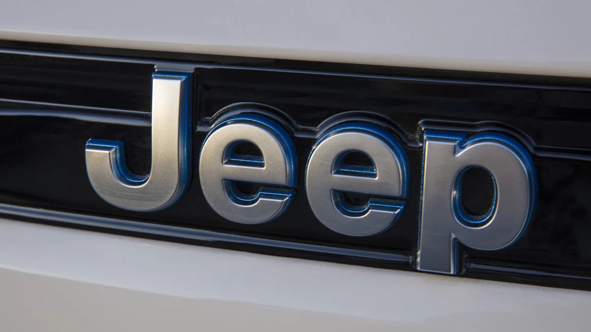 All-new 2022 Jeep® Grand Cherokee Summit 4xe