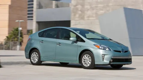 <h6><u>New Toyota Prius PHEV could have 35-mile all-electric range [UPDATE]</u></h6>
