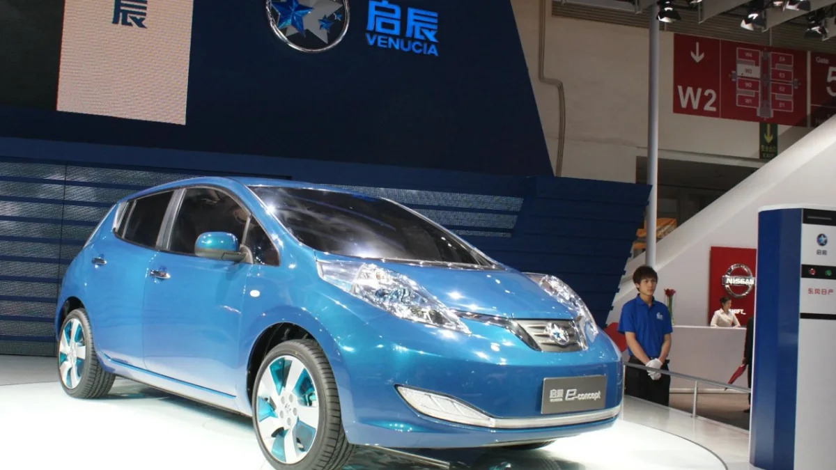 Venucia EV Concept (Nissan Leaf)