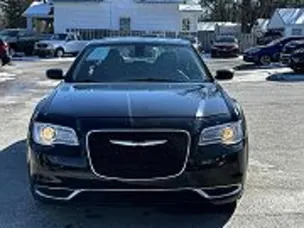 2017 Chrysler 300 Limited Edition