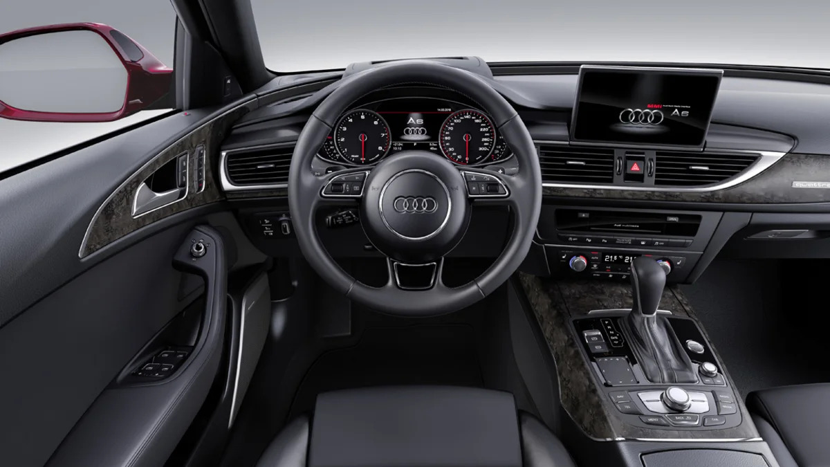 2017 Audi A6 Avant interior dashboard