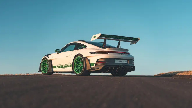 What's special about Porsche 911 GT3 RS Tribute to Carrera RS Package? Know  here
