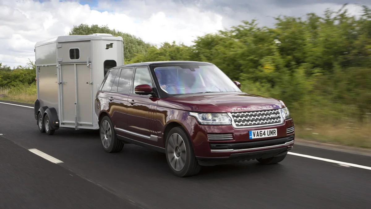 Land Rover Range Rover with horse trailer